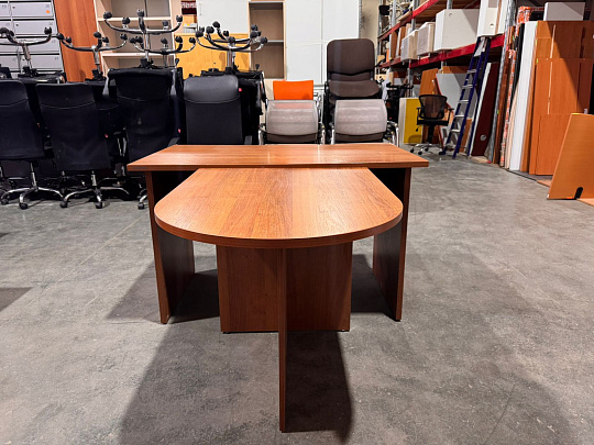 Стол прямоугольный ЛДСП Орех Россия