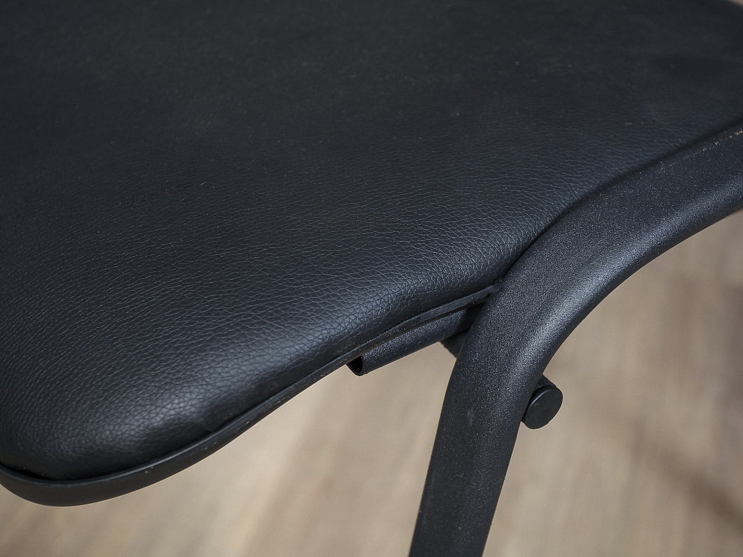 Офисный стул ИЗО Искусственная кожа Цвет в ассортименте (004м-00000)