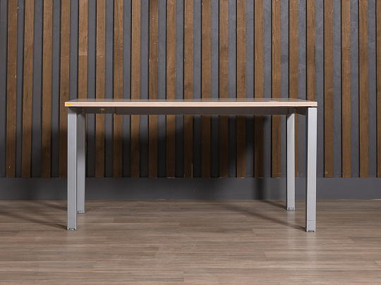 Стол эргономичный ЛДСП Бук